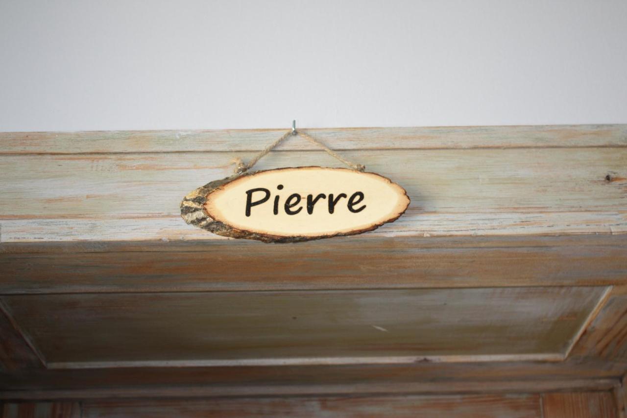 Le Vieux Presbytere Confracourt ภายนอก รูปภาพ