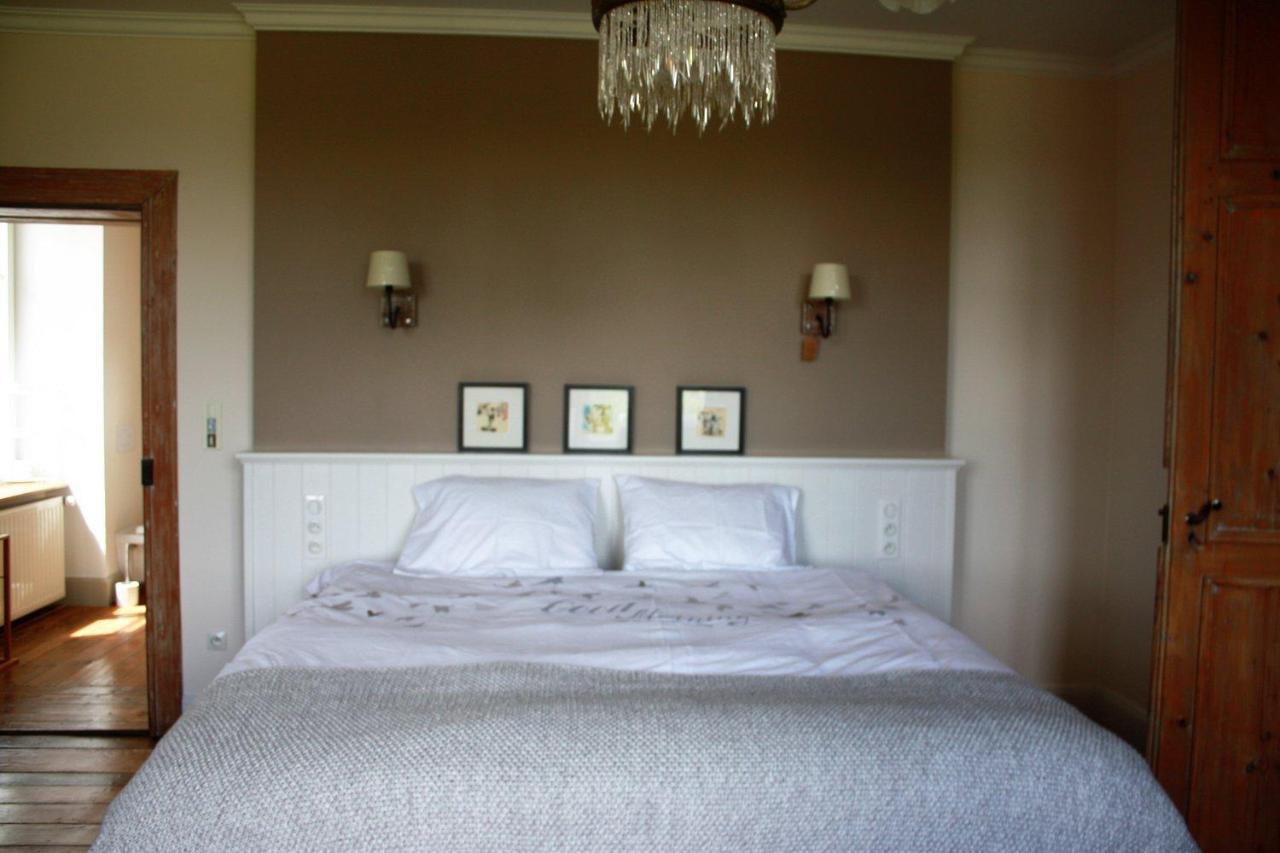Le Vieux Presbytere Confracourt ภายนอก รูปภาพ